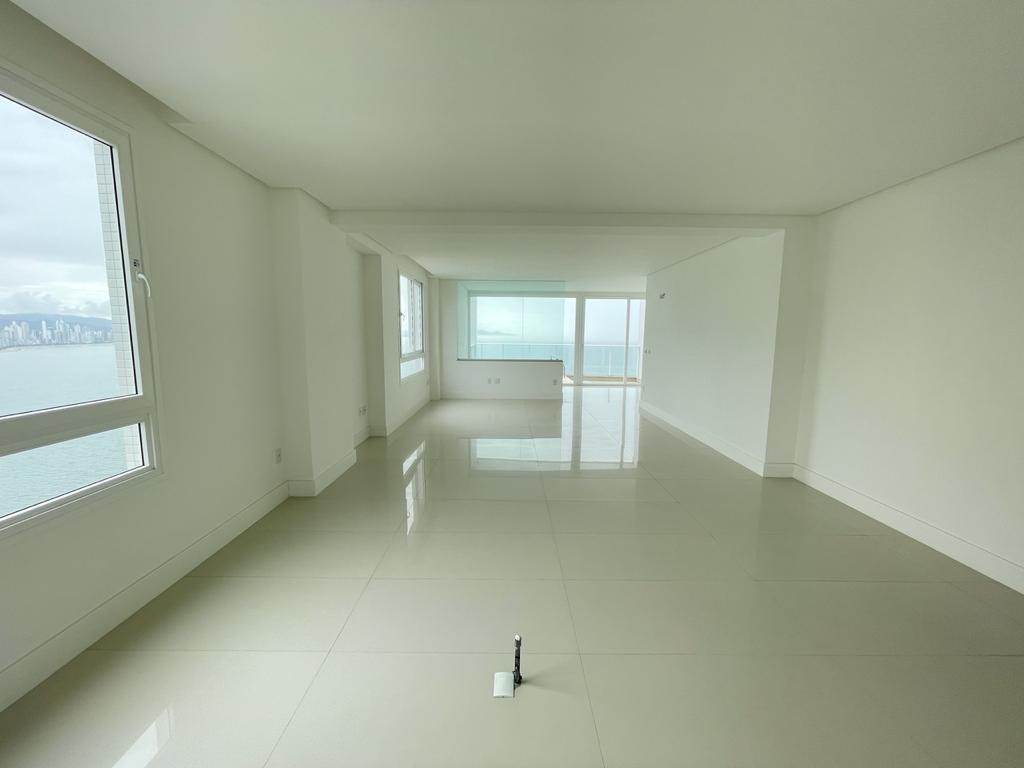 Foto do imóvel Cobertura Triplex Vista Mar com 07 Suítes á venda no Edifício Gran Palazzo em Balneário Camboriú