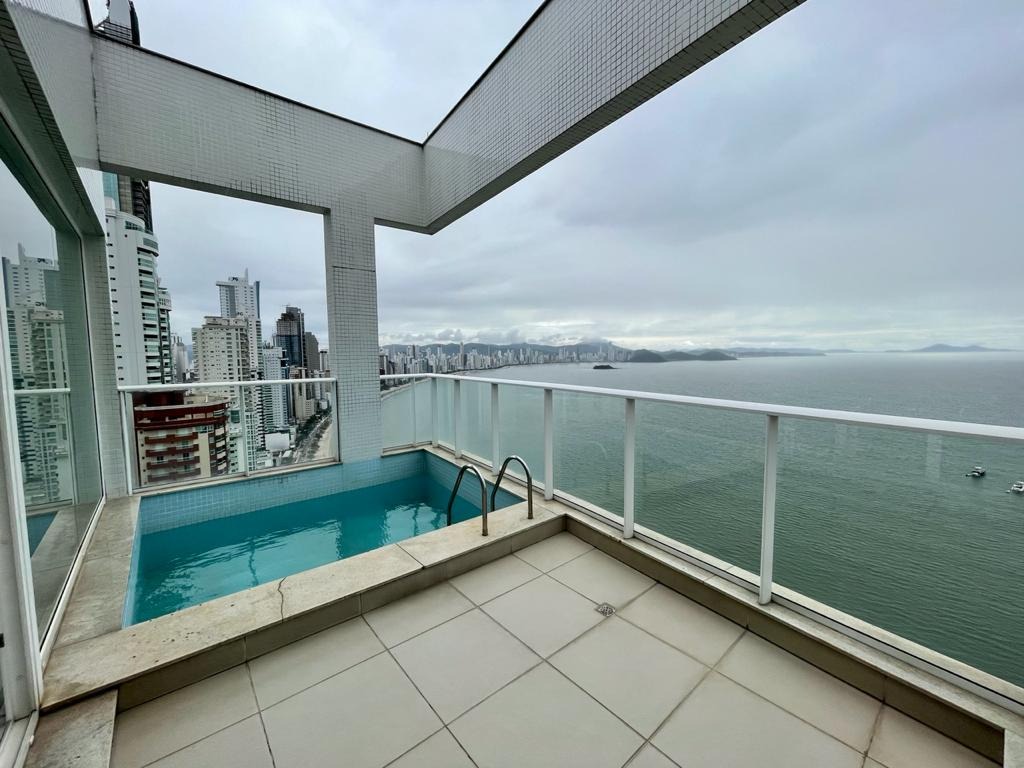 Foto do imóvel Cobertura Triplex Vista Mar com 07 Suítes á venda no Edifício Gran Palazzo em Balneário Camboriú
