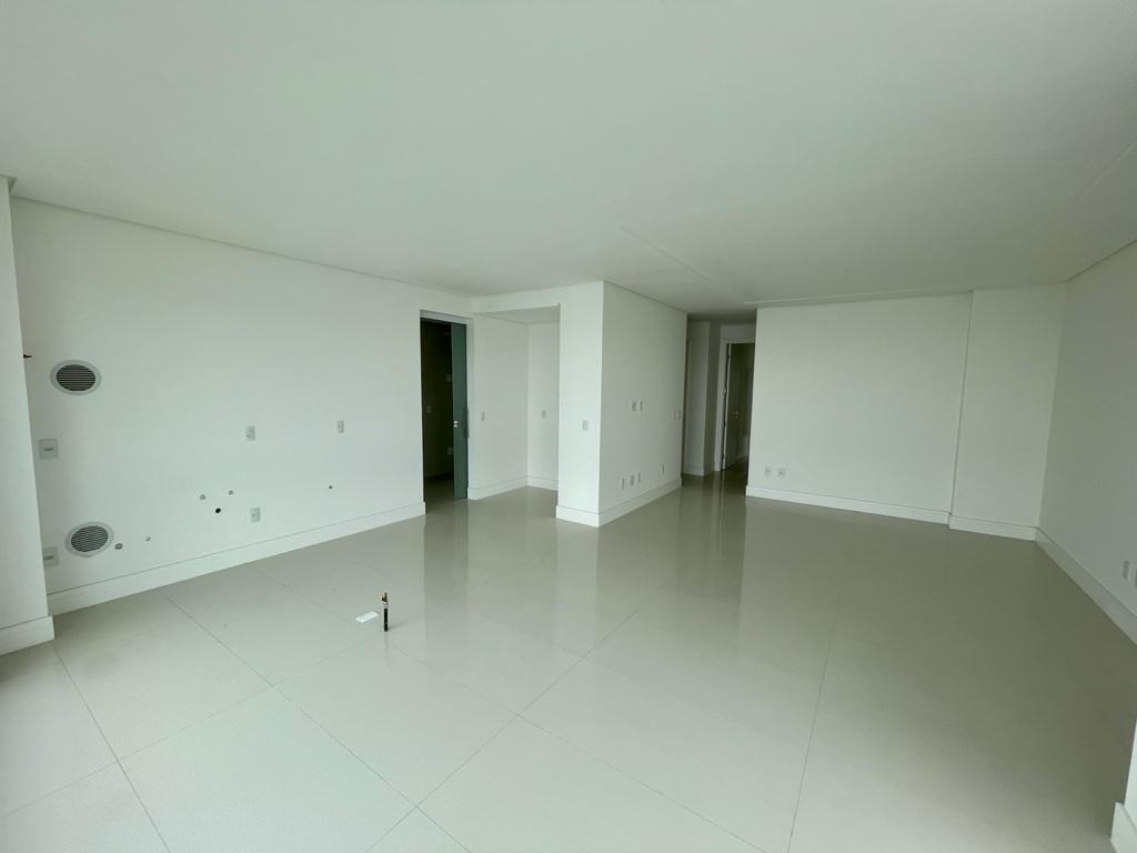 Foto do imóvel Cobertura Triplex Vista Mar com 07 Suítes á venda no Edifício Gran Palazzo em Balneário Camboriú
