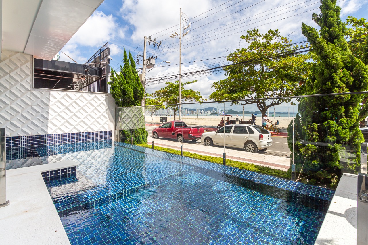 Foto do imóvel Cobertura Triplex Vista Mar com 07 Suítes á venda no Edifício Gran Palazzo em Balneário Camboriú