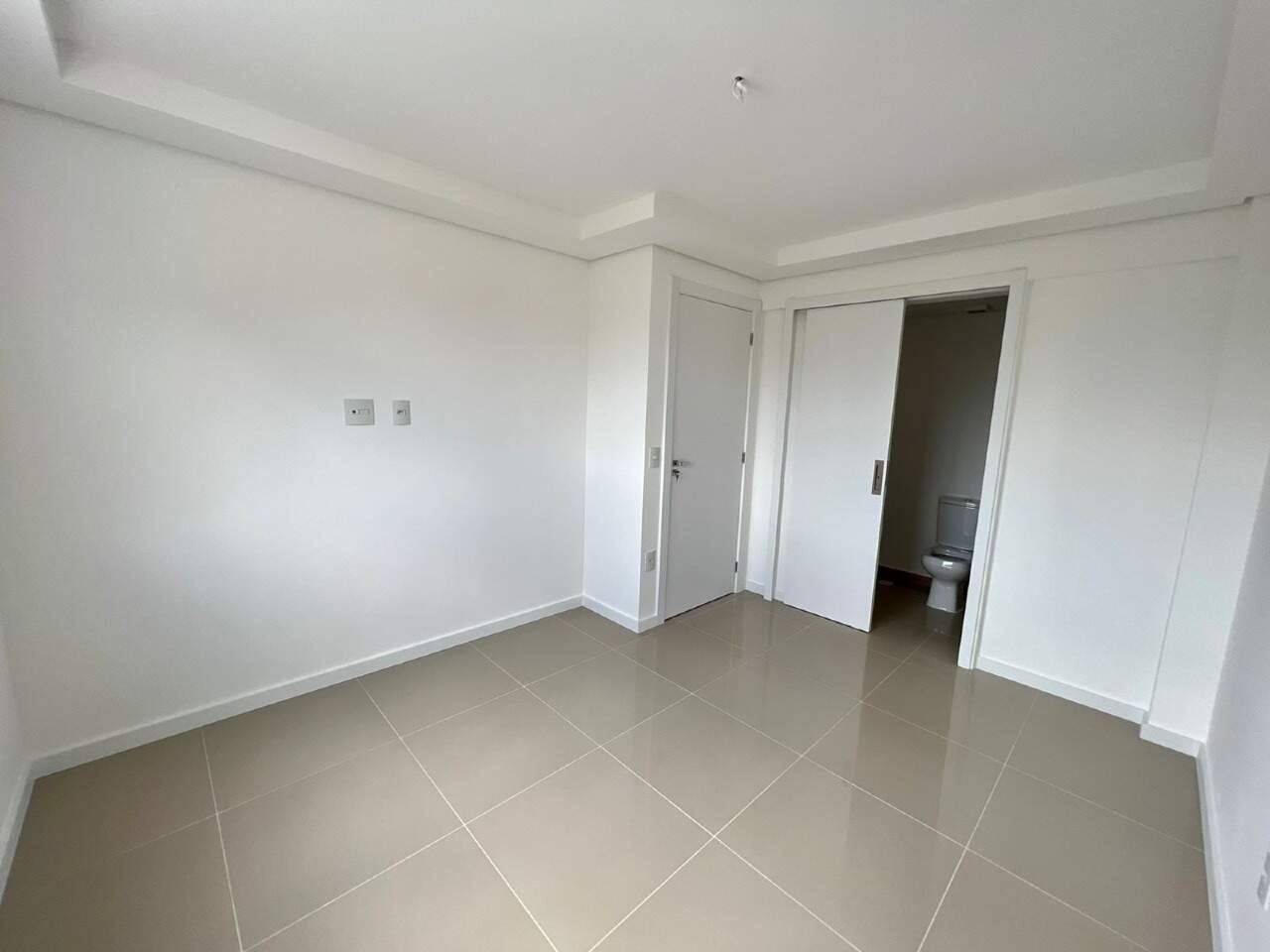 Foto do imóvel Apartamento com 03 Dormitórios á venda no Edifício Icon Residence em Balneário Camboriú