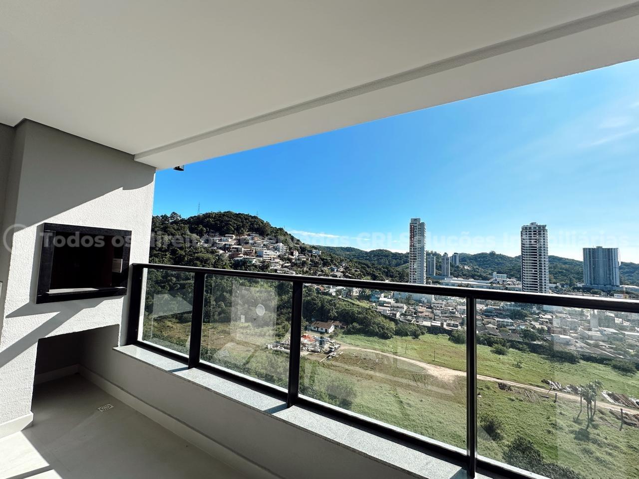 Apartamento com 2 Suítes à Venda no Edifício Brava Valley na Praia Brava em Itajaí
