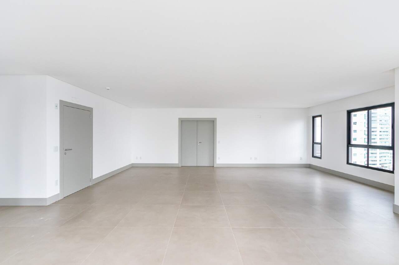 Foto do imóvel Apartamento 3 suítes Edifício Empire Bairro Pioneiros em Balneário Camboriú