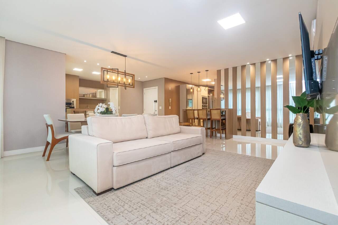 Apartamento com 4 quartos no Edifício Puerto Velero no Centro em Balneário Camboriú
