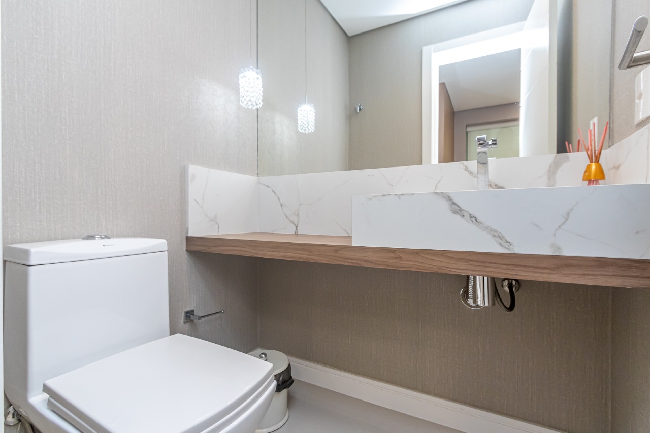 Foto do imóvel Apartamento Mobiliado com 04 dormitórios á venda no Edifício Puerto Velero em Balneário Camboriú