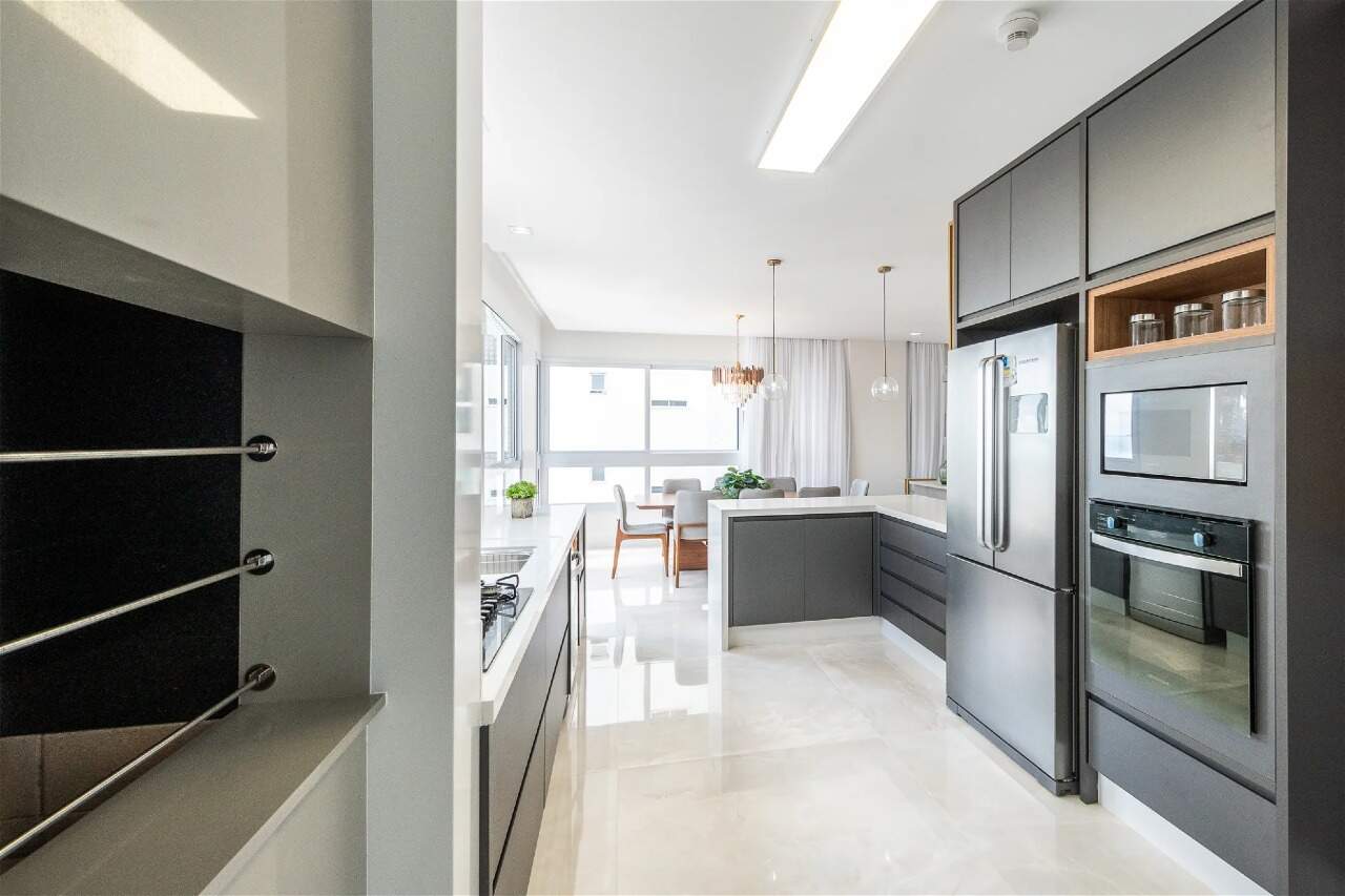 Foto do imóvel Apartamento Mobiliado com 04 suítes á venda no Edifício Bréscia Residence em Balneário Camboriú