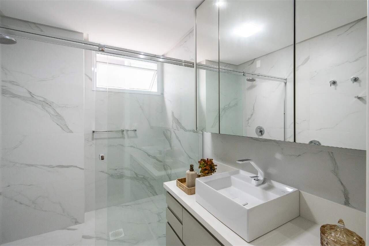 Foto do imóvel Apartamento Mobiliado com 04 suítes á venda no Edifício Bréscia Residence em Balneário Camboriú