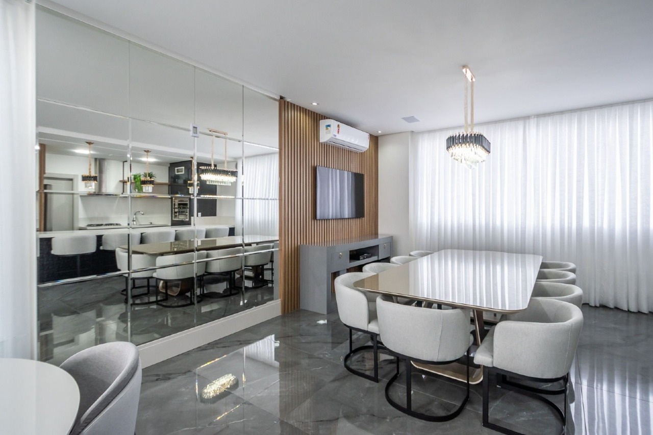 Foto do imóvel Apartamento Mobiliado com 04 suítes á venda no Edifício Bréscia Residence em Balneário Camboriú