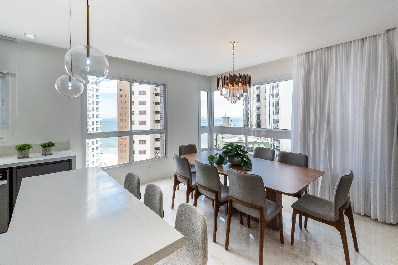 Foto do imóvel Apartamento Mobiliado com 04 suítes á venda no Edifício Bréscia Residence em Balneário Camboriú