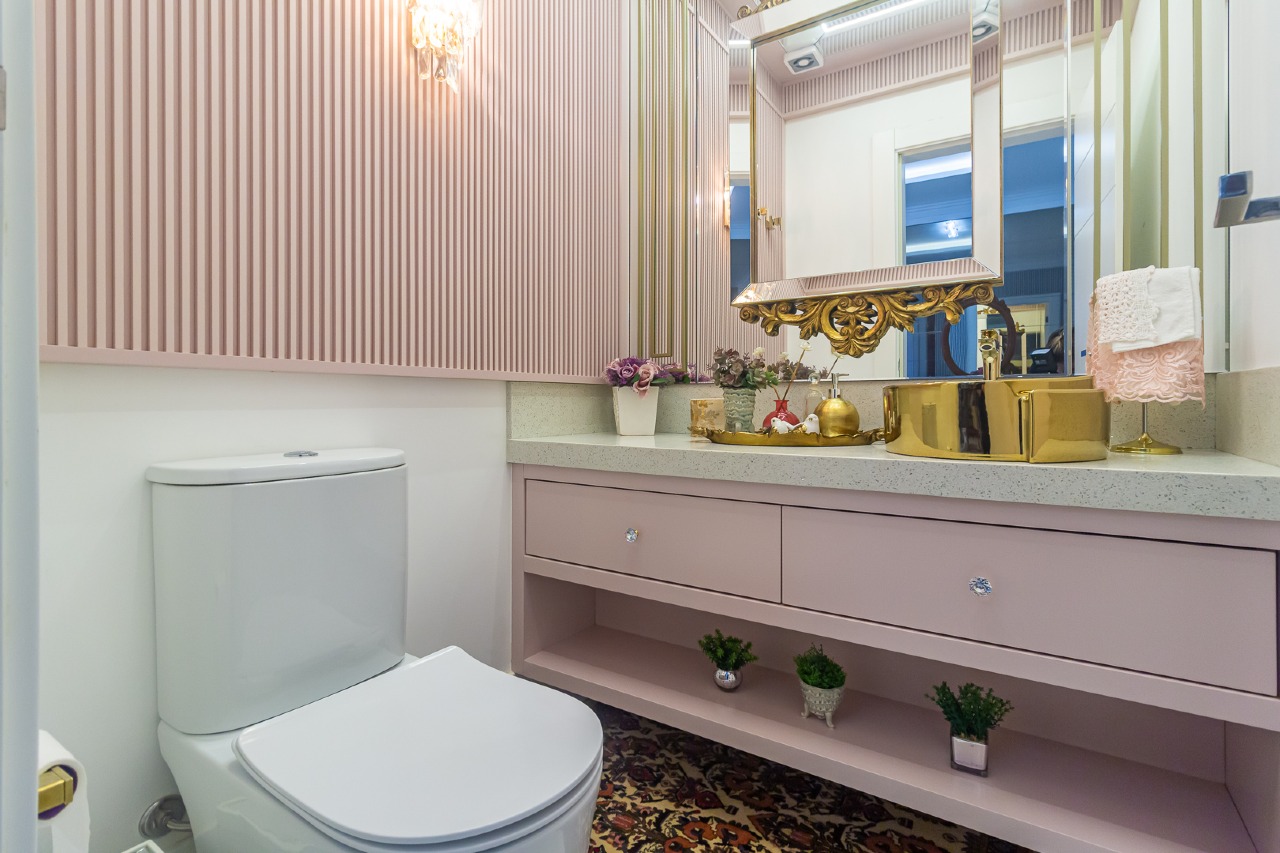 Foto do imóvel Apartamento Mobiliado com 4 Suítes no Edifício Montpellier em Meia Praia