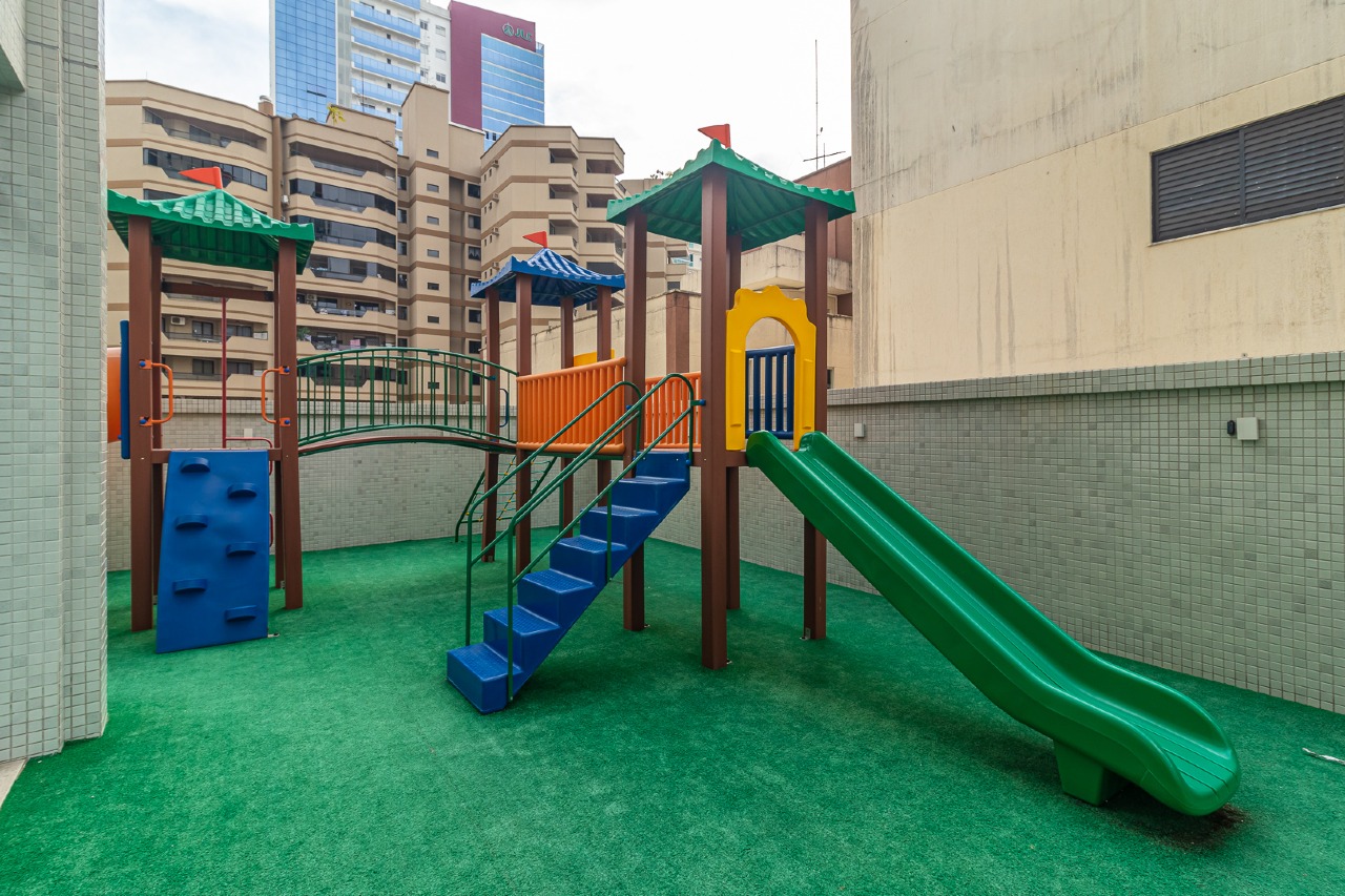 Foto do imóvel Apartamento Mobiliado com 4 Suítes no Edifício Montpellier em Meia Praia