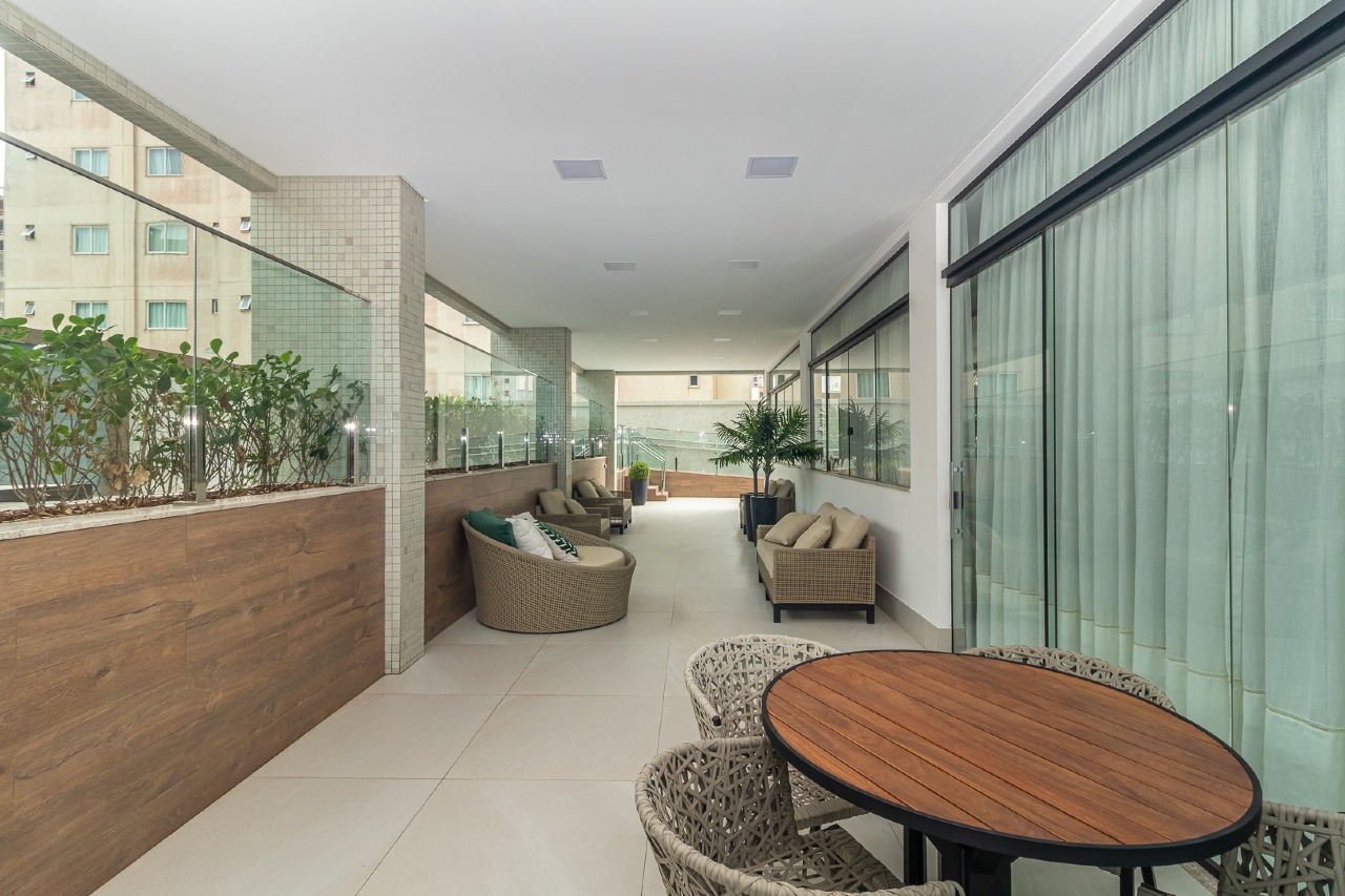 Foto do imóvel Apartamento Mobiliado com 4 Suítes no Edifício Montpellier em Meia Praia