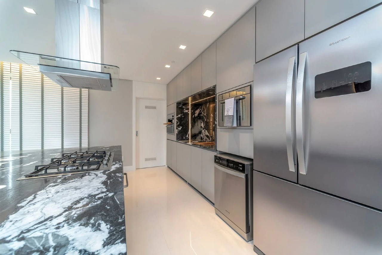 Foto do imóvel Apartamento no Yachthouse Balneário Camboriú – 261m², 4 suítes e clube privativo na Barra Sul