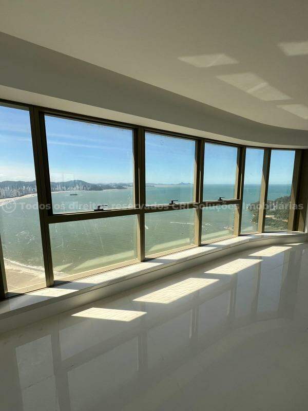 Apartamento à venda com 4 no Yachthouse by Pininfarina na Barra Sul de Balneário Camboriú