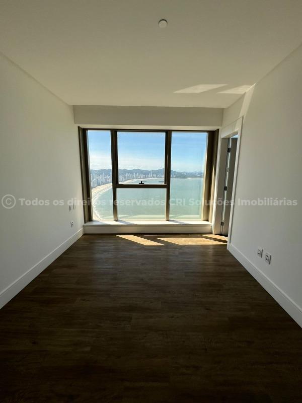 Foto do imóvel Apartamento no Yachthouse Balneário Camboriú – 261m², 4 suítes e lazer exclusivo