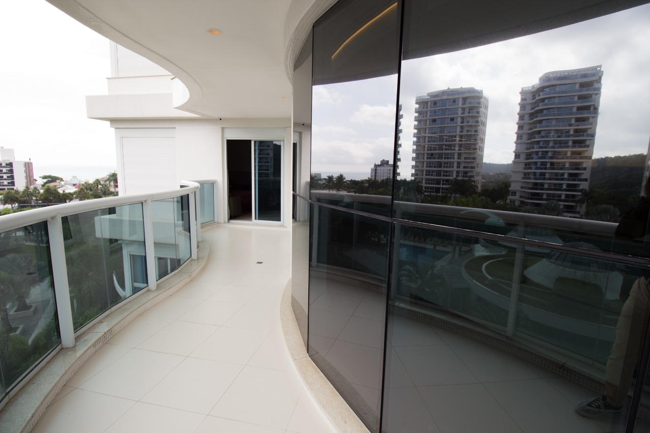 Foto do imóvel Apartamento no Brava Home Resort Itajaí , na Praia Brava com 5 suítes e 350m²