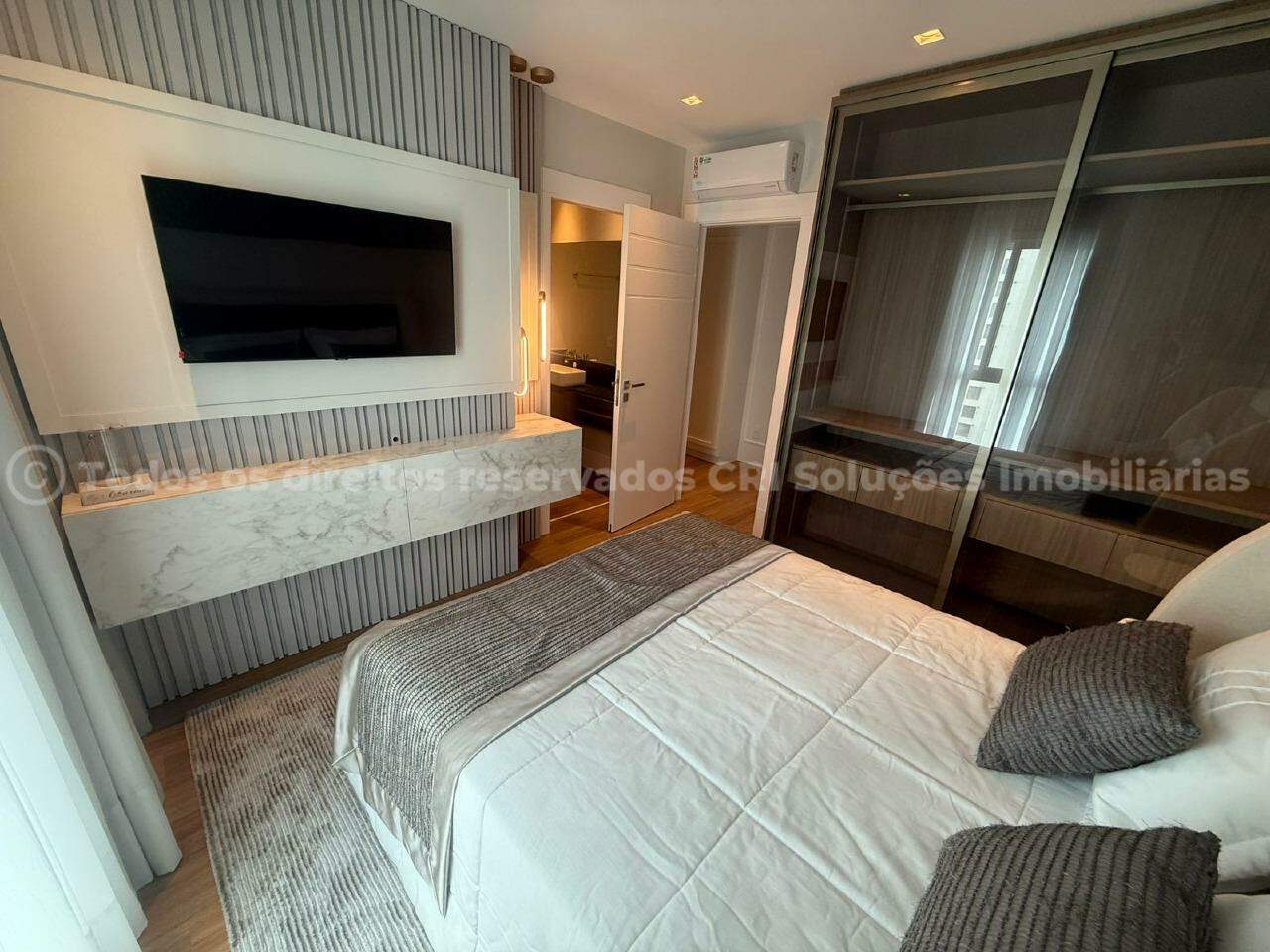 Foto do imóvel Apartamento Vista Mar com 3 suítes no Edifício Skyline Tower na Barra Norte em Balneário Camboriú