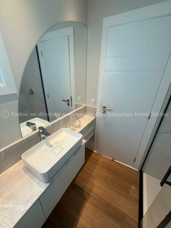 Foto do imóvel Apartamento Vista Mar com 3 suítes no Edifício Skyline Tower na Barra Norte em Balneário Camboriú