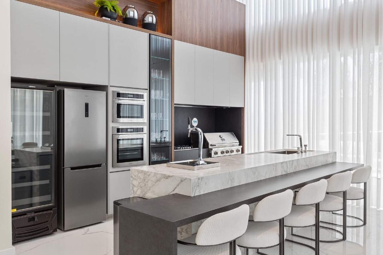 Foto do imóvel Apartamento Vista Mar com 3 suítes no Edifício Skyline Tower na Barra Norte em Balneário Camboriú