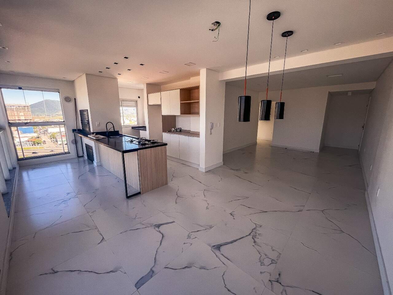 Apartamento com 2 suítes no Edifício Ilhas Maurício na Meia Praia em Itapema