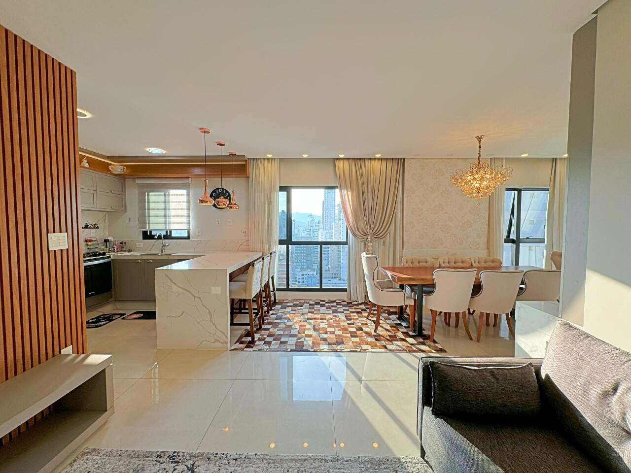 Foto do imóvel Apartamento de 4 dormitórios no Solar di Siena – Balneário Camboriú