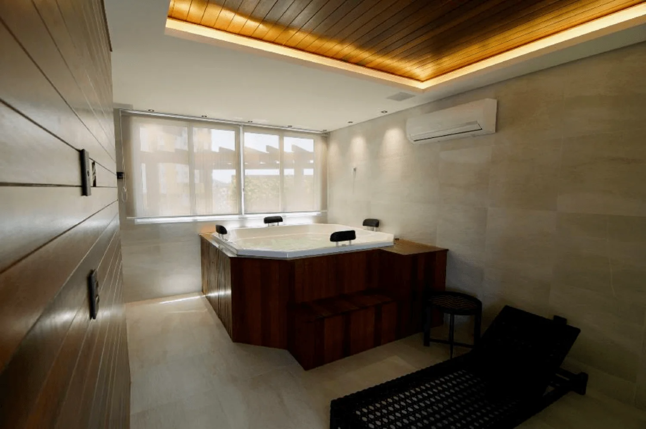 Foto do imóvel Apartamento á venda com 03 suítes no Edifício Via Marina em Balneário Camboriú