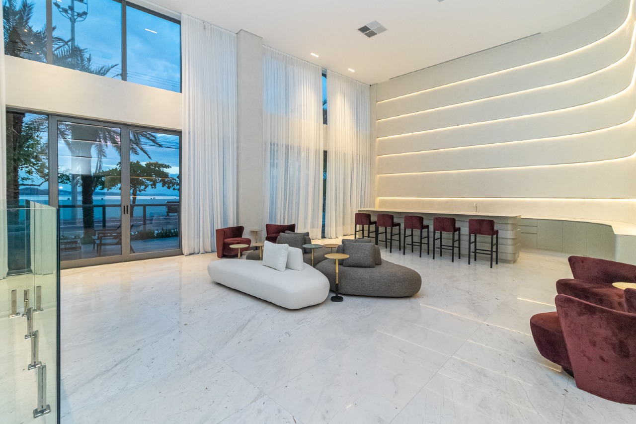 Foto do imóvel Apartamento 4 Suítes à Venda no Edifício Pharos – Beira-Mar, Balneário Camboriú
