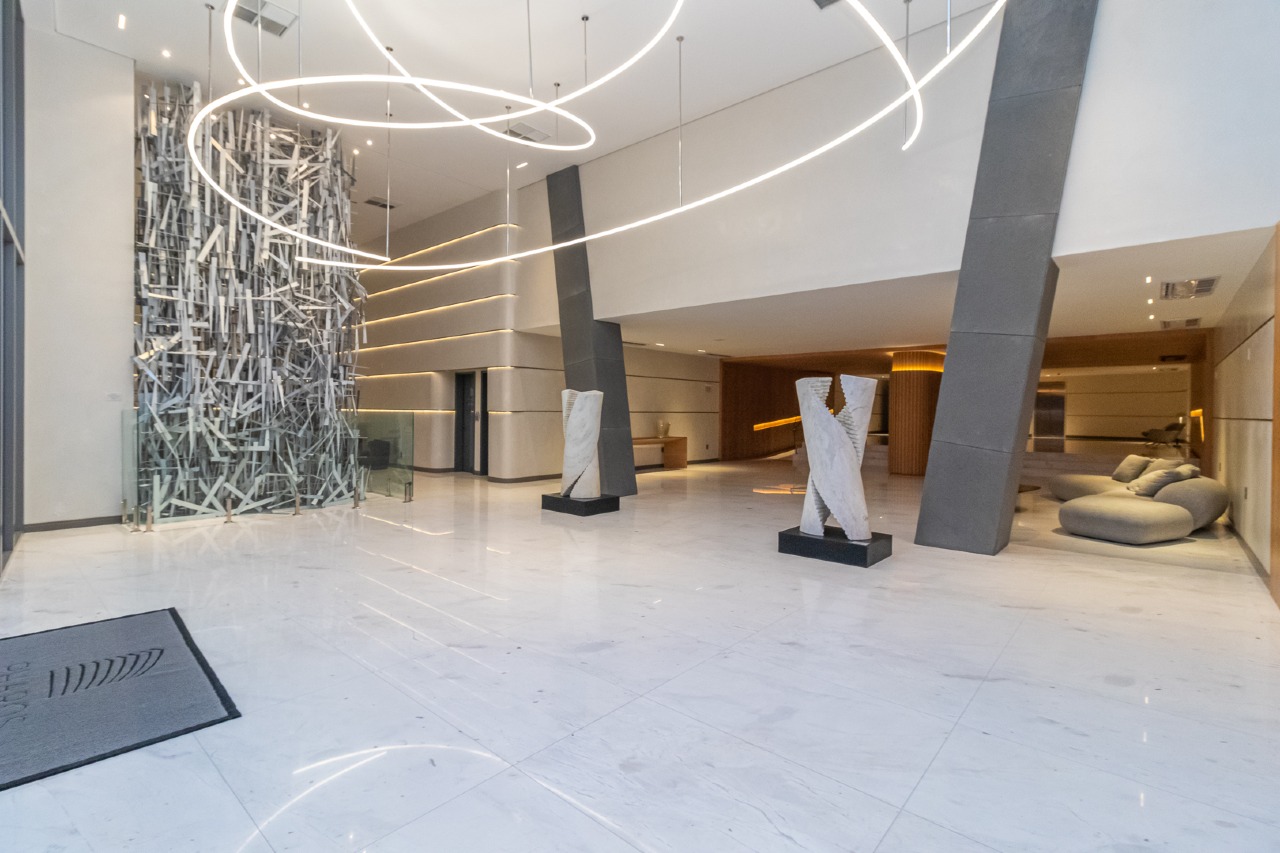 Foto do imóvel Apartamento 4 Suítes à Venda no Edifício Pharos – Beira-Mar, Balneário Camboriú