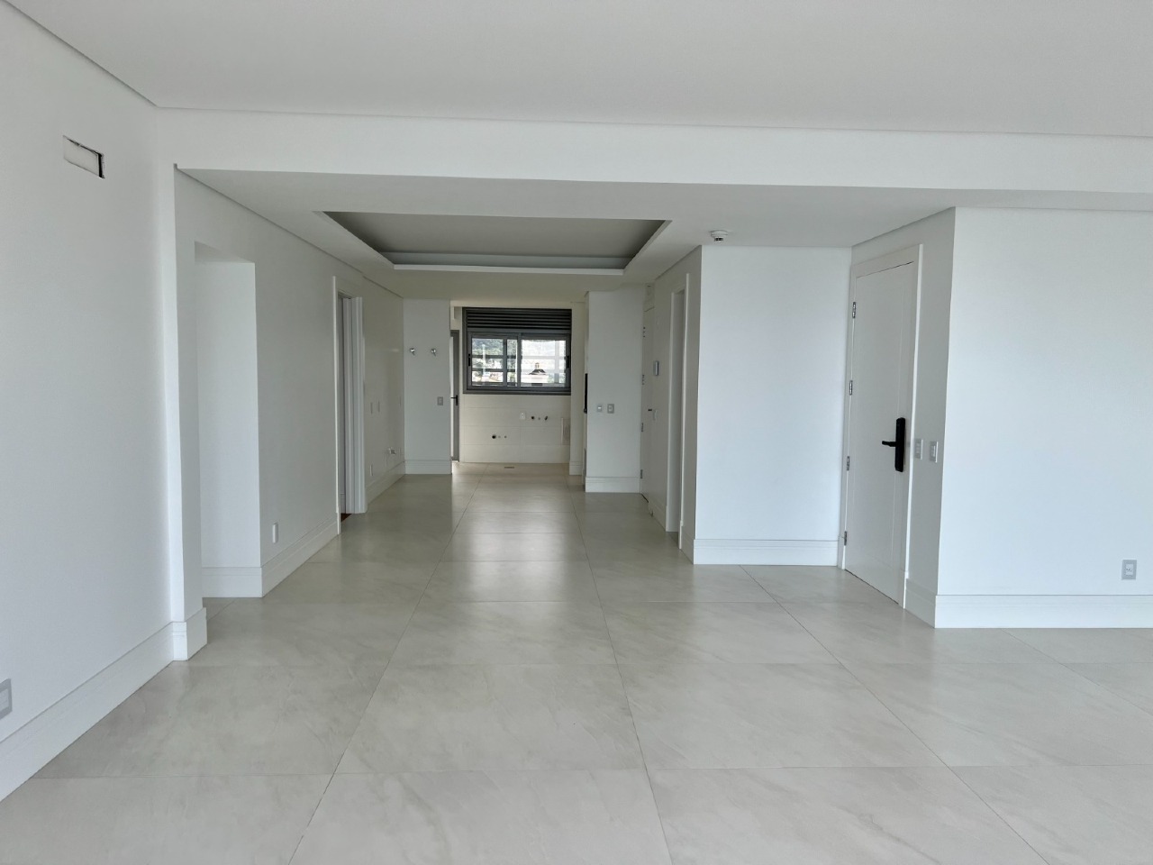 Foto do imóvel Apartamento Frente Mar com 04 suítes á venda no Edifício Splendido em Balneário Camboriú