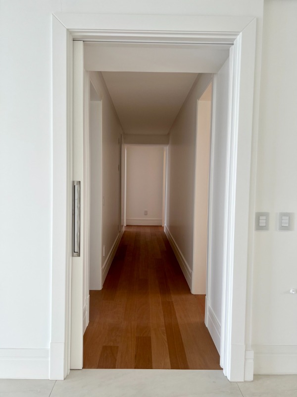 Foto do imóvel Apartamento Frente Mar com 04 suítes á venda no Edifício Splendido em Balneário Camboriú