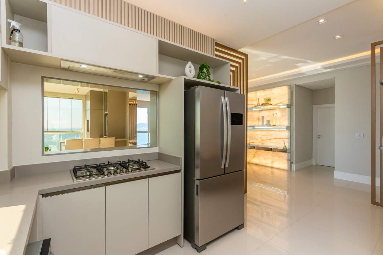 Foto do imóvel Apartamento a venda no Edificio Cambirela com 04 Quartos sendo 04 Suites em Itapema Meia Praia