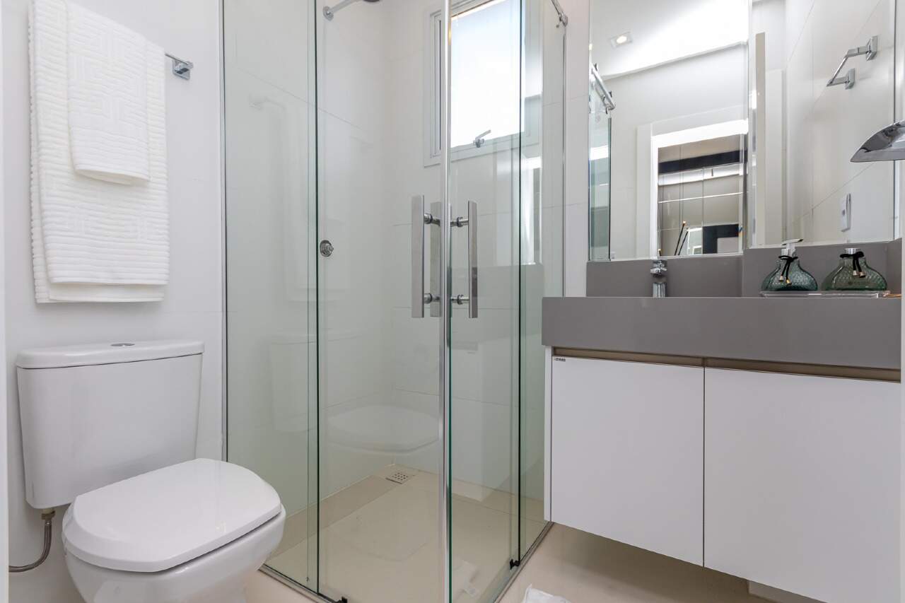 Foto do imóvel Apartamento a venda no Edificio Cambirela com 04 Quartos sendo 04 Suites em Itapema Meia Praia