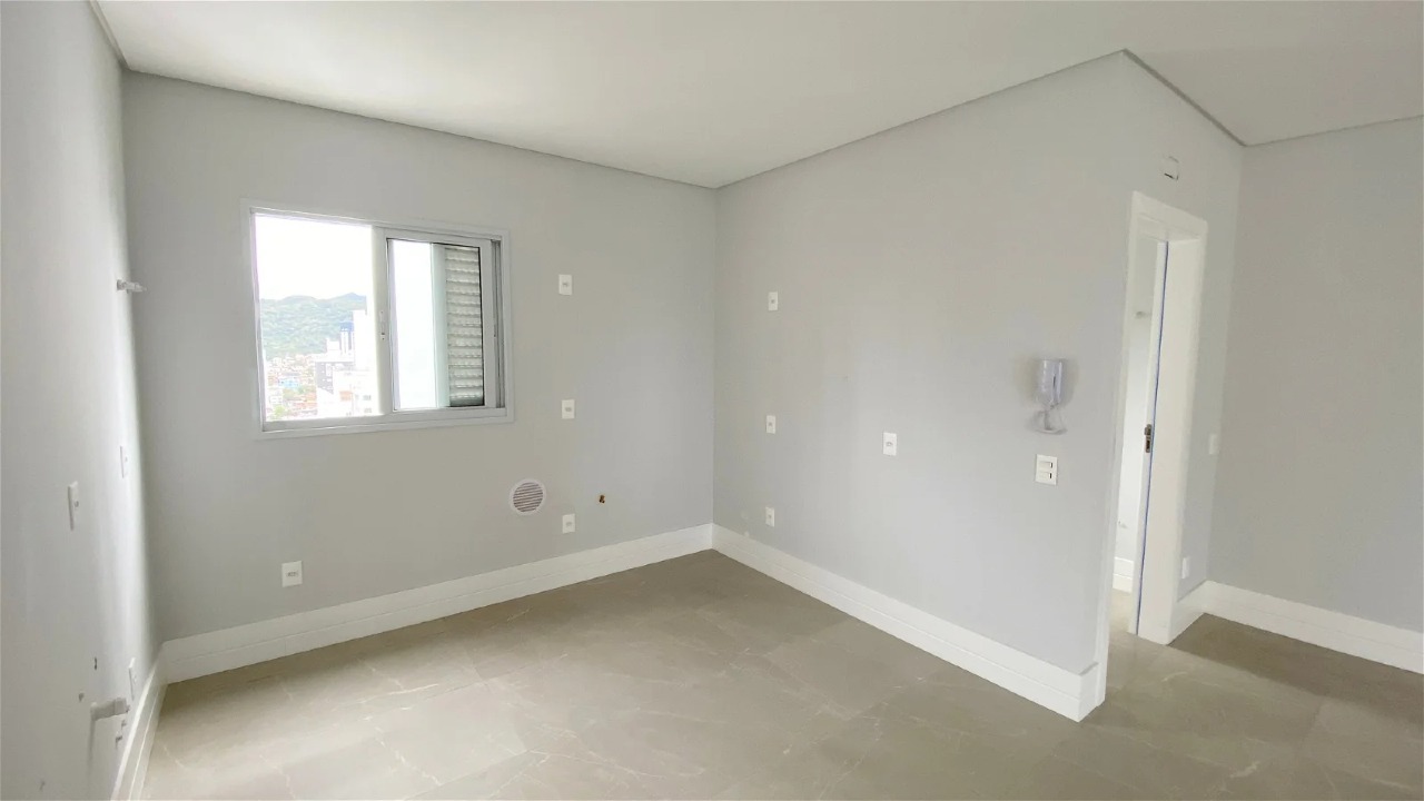 Foto do imóvel Apartamento com 03 suítes no Residencial Barra Garden em Balneário Camboriú