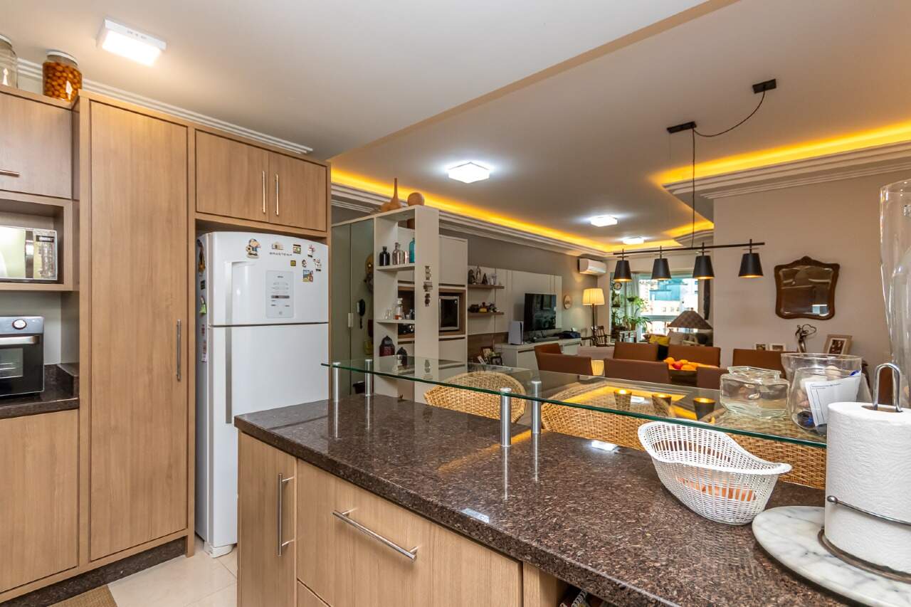 Foto do imóvel Apartamento Vista Mar com 03 dormitórios á venda no Edifício Carambei em Itapema