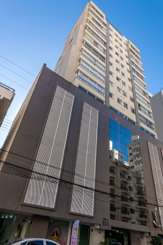 Foto do imóvel Cobertura Mobiliada com 03 Suítes no Edíficio Porto di Bari em Balneário Camboriú