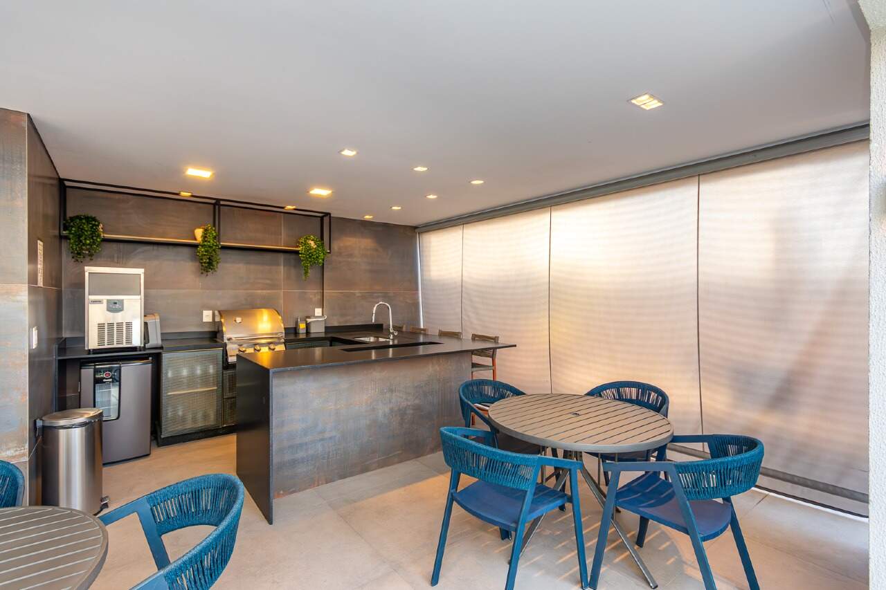 Foto do imóvel Cobertura Mobiliada com 03 Suítes no Edíficio Porto di Bari em Balneário Camboriú