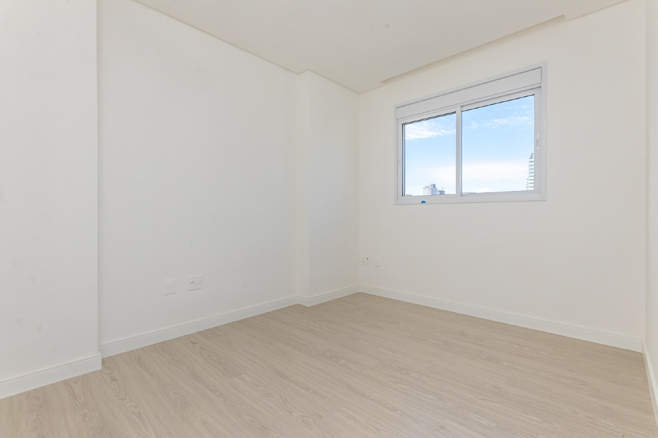 Foto do imóvel Apartamento 3 Suítes no Edifício Azzure Residence Meia Praia Itapema