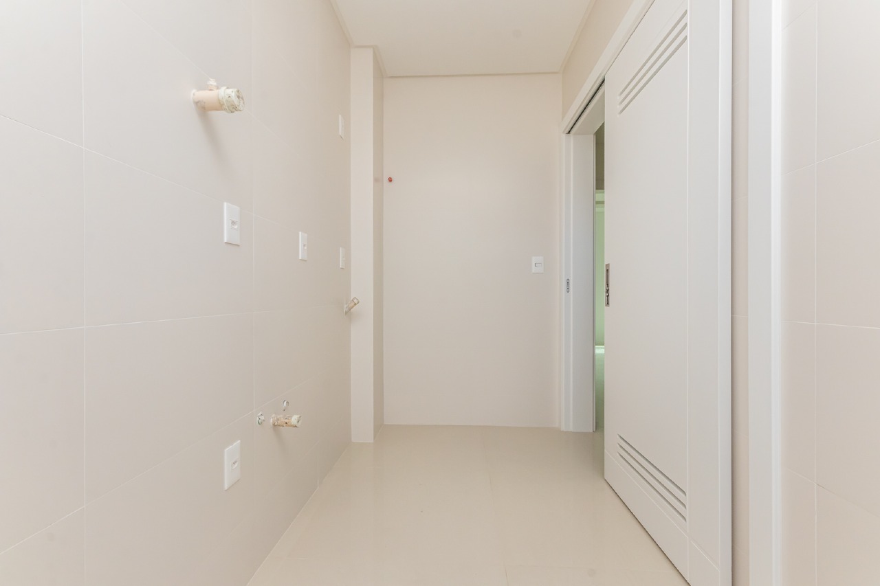 Foto do imóvel Apartamento 3 Suítes no Edifício Azzure Residence Meia Praia Itapema