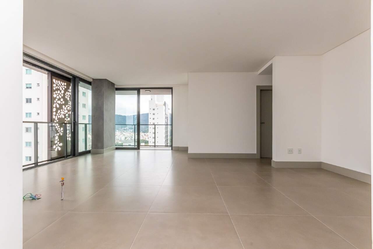 Foto do imóvel Apartamento 3 Suítes no Edifício Empire Balneário Camboriú
