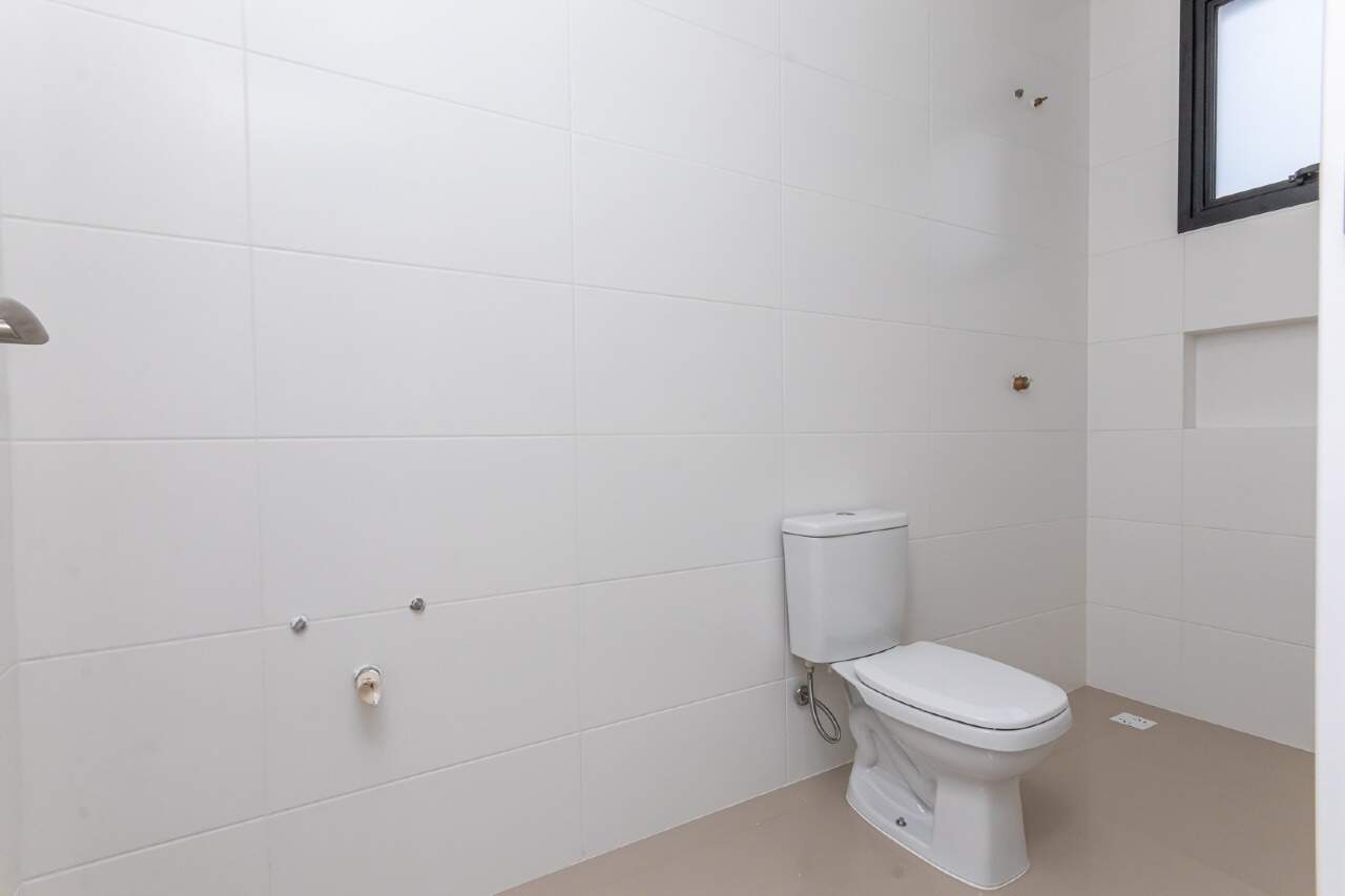 Foto do imóvel Apartamento com 03 suítes á venda no Edifício Porto Rotterdam em Balneário Camboriú