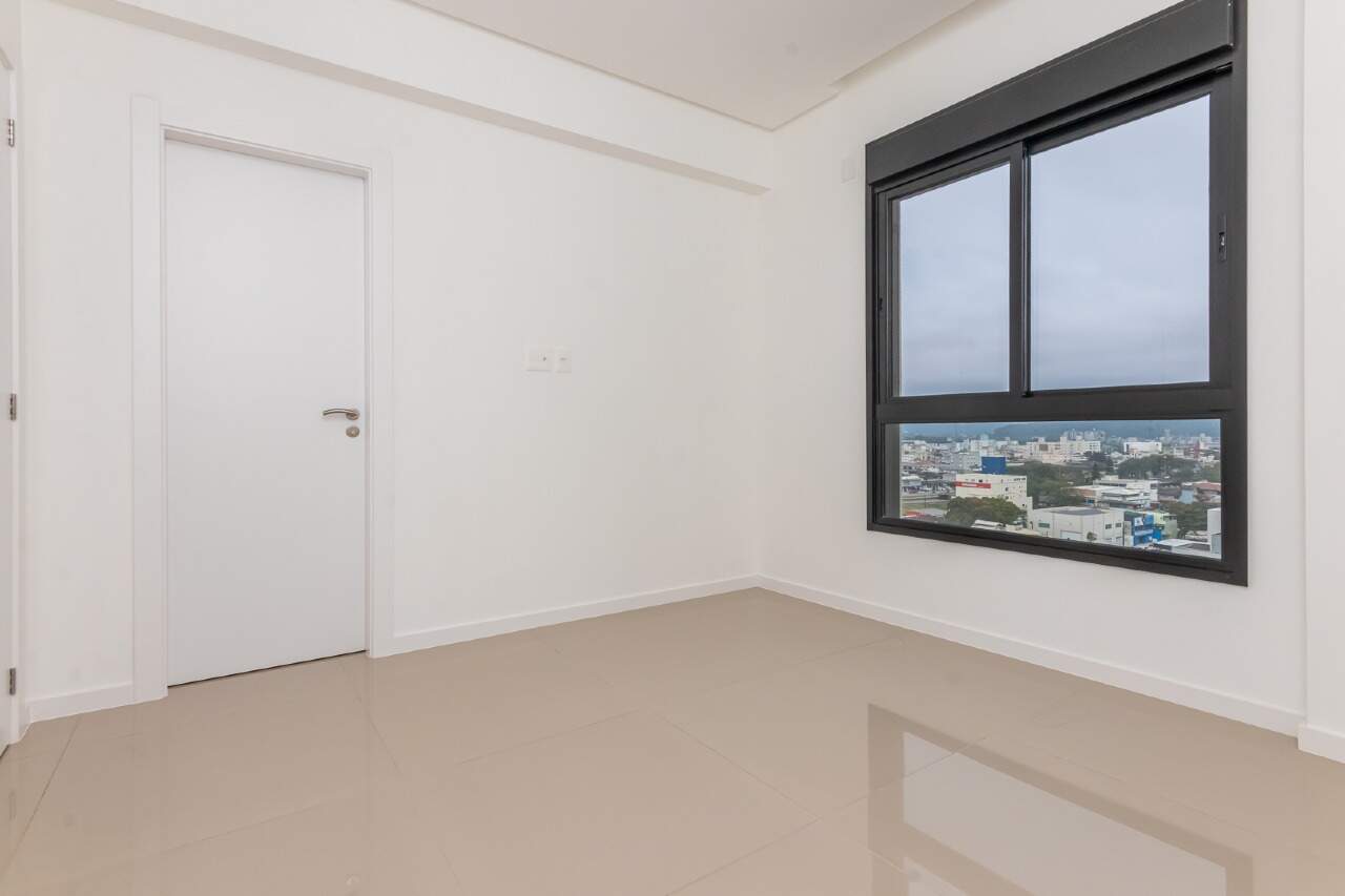 Foto do imóvel Apartamento com 03 suítes á venda no Edifício Porto Rotterdam em Balneário Camboriú
