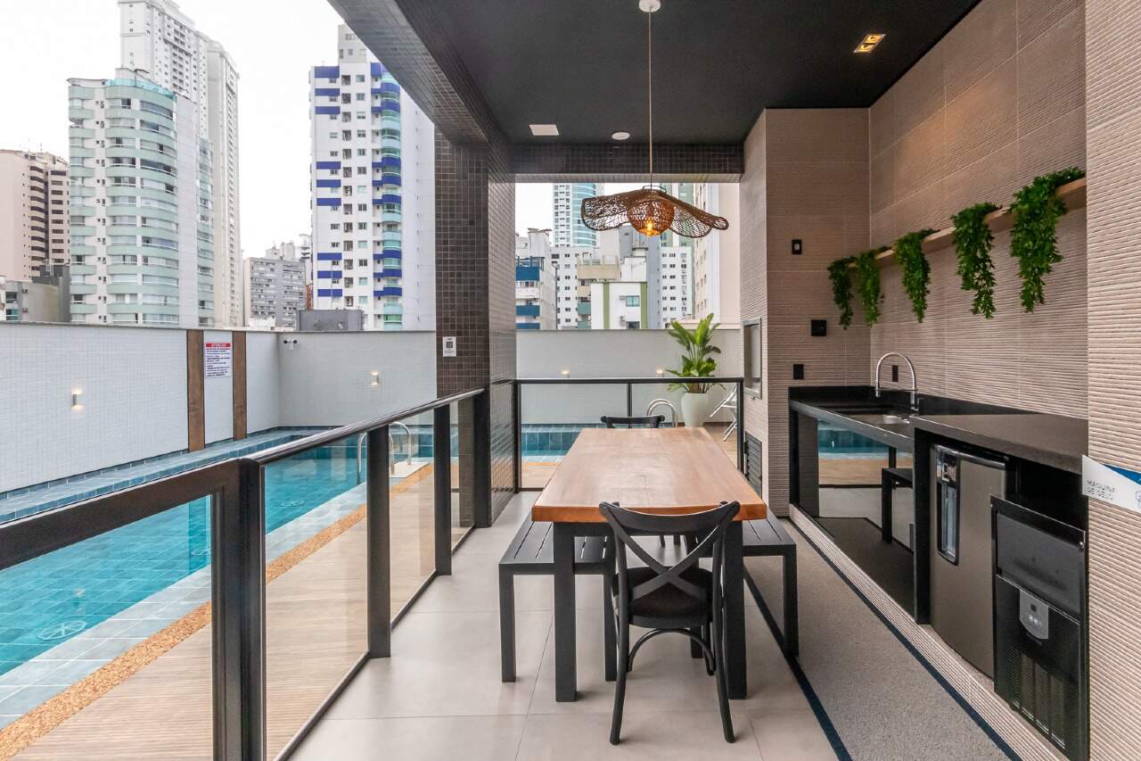 Foto do imóvel Apartamento com 03 suítes á venda no Edifício Porto Rotterdam em Balneário Camboriú