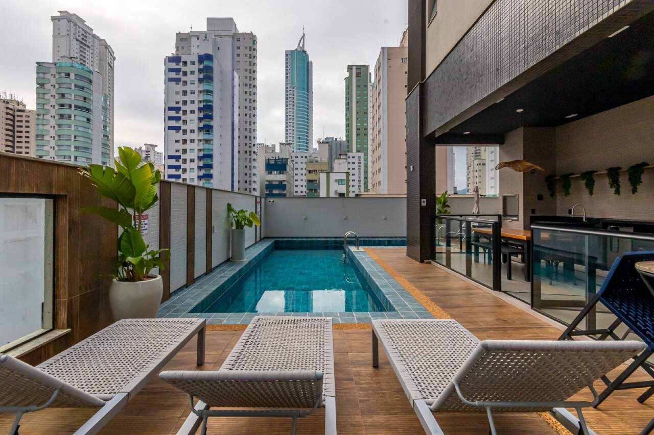 Foto do imóvel Apartamento com 03 suítes á venda no Edifício Porto Rotterdam em Balneário Camboriú