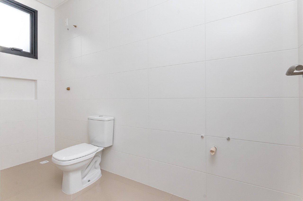 Foto do imóvel Apartamento com 03 suítes á venda no Edifício Porto Rotterdam em Balneário Camboriú