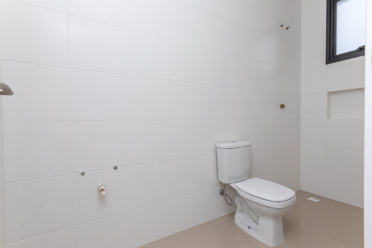 Foto do imóvel Apartamento com 03 suítes á venda no Edifício Porto Rotterdam em Balneário Camboriú