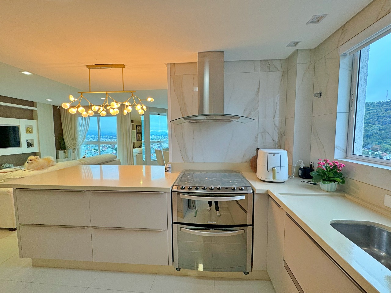Foto do imóvel Apartamento mobiliado com 03 suítes no Opera Plaza em Balneário Camboriú