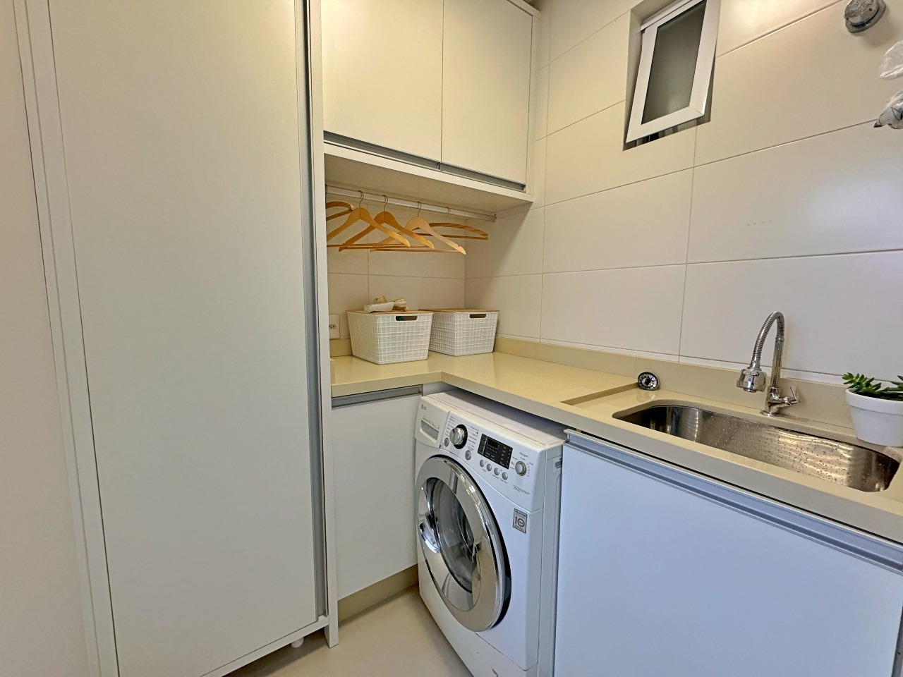 Foto do imóvel Apartamento mobiliado com 03 suítes no Opera Plaza em Balneário Camboriú