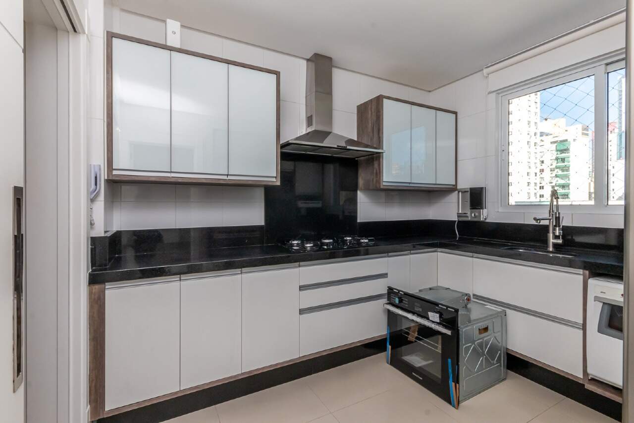Foto do imóvel Apartamento Mobiliado com 03 dormitórios no Centro de Balneário Camboriú no Residencial Dimora Del Sole