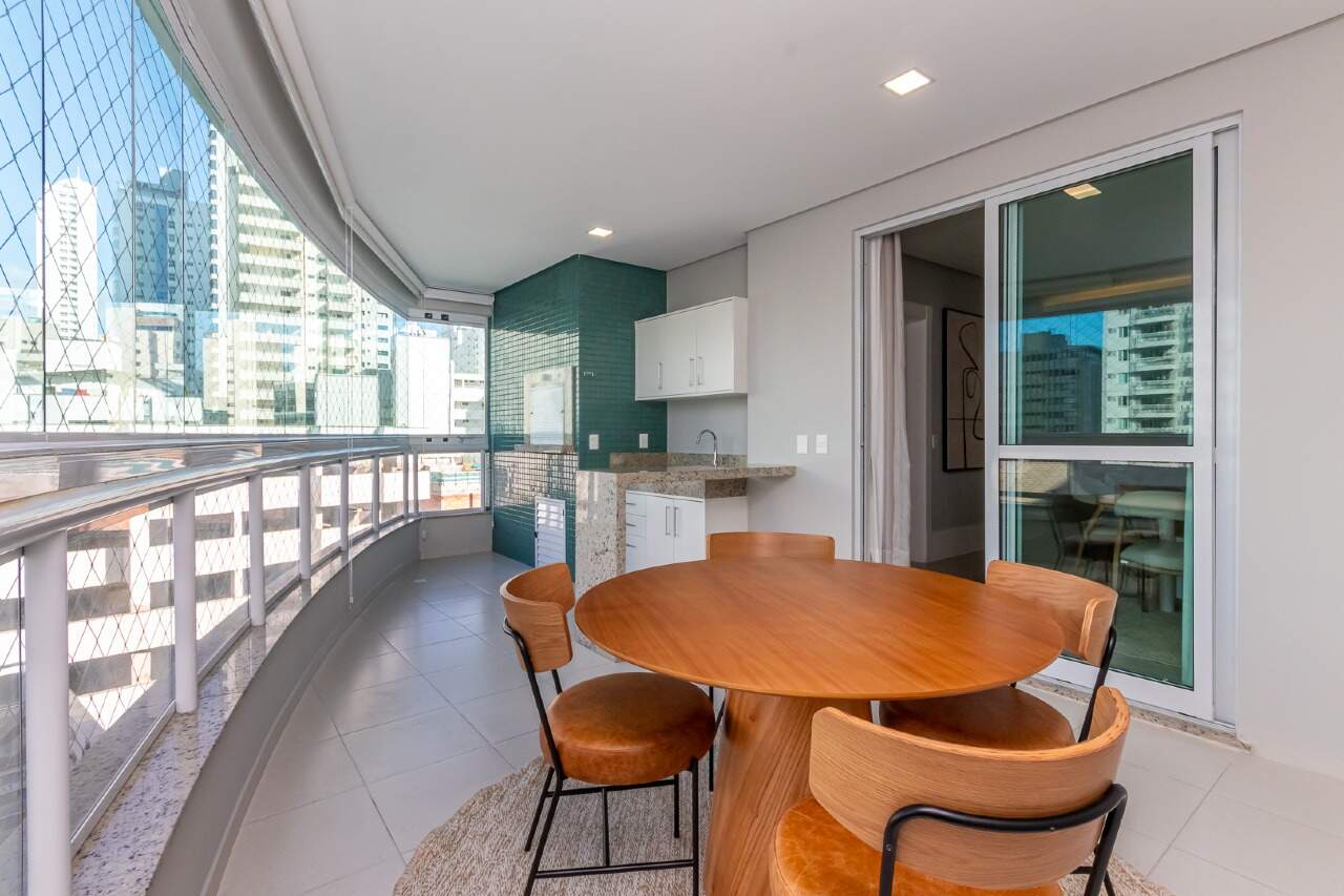 Foto do imóvel Apartamento Mobiliado com 03 dormitórios no Centro de Balneário Camboriú no Residencial Dimora Del Sole
