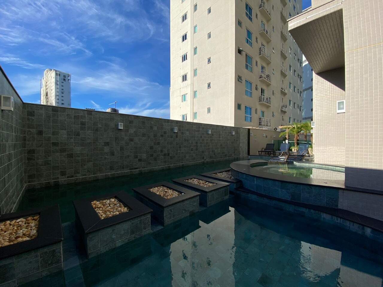 Foto do imóvel Apartamento com 03 Suítes no Edifício Green Coast na Meia Praia em Itapema